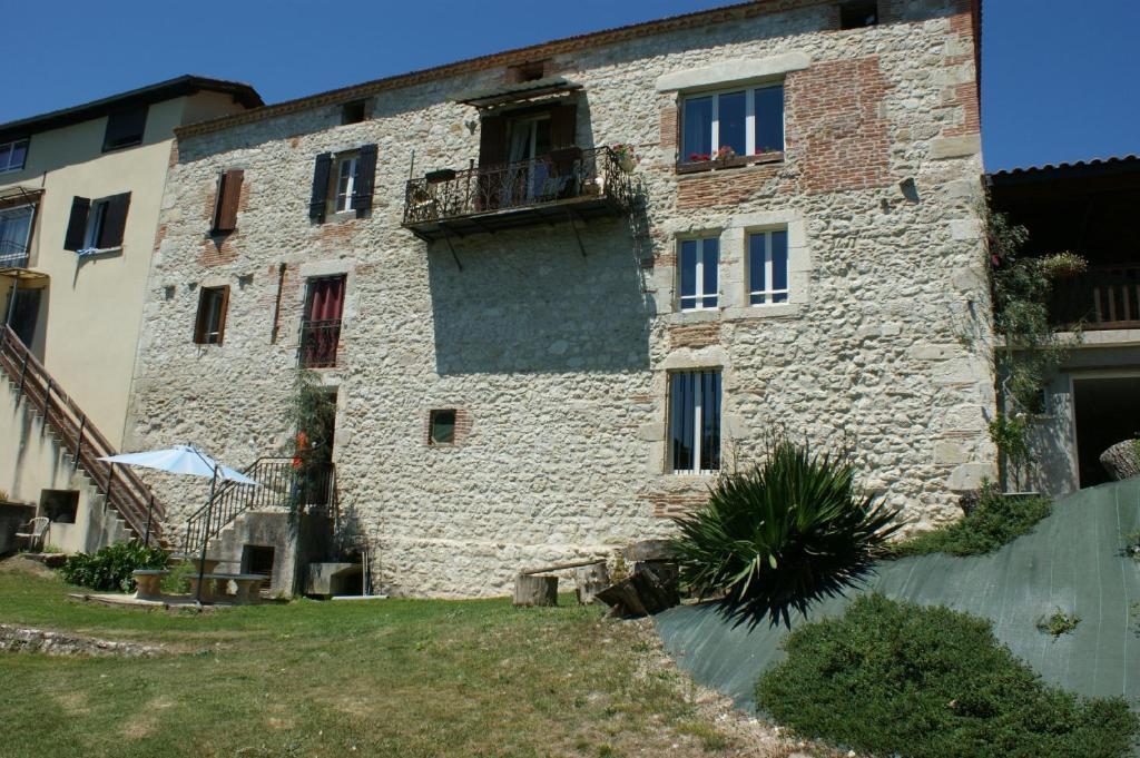 Chambres D'Hotes Moulin De RigoulieresSaint-Sylvestre-sur-Lot エクステリア 写真