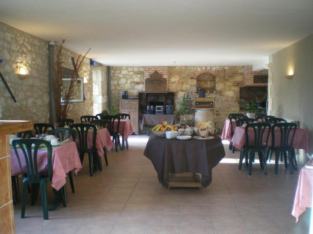 Chambres D'Hotes Moulin De RigoulieresSaint-Sylvestre-sur-Lot エクステリア 写真