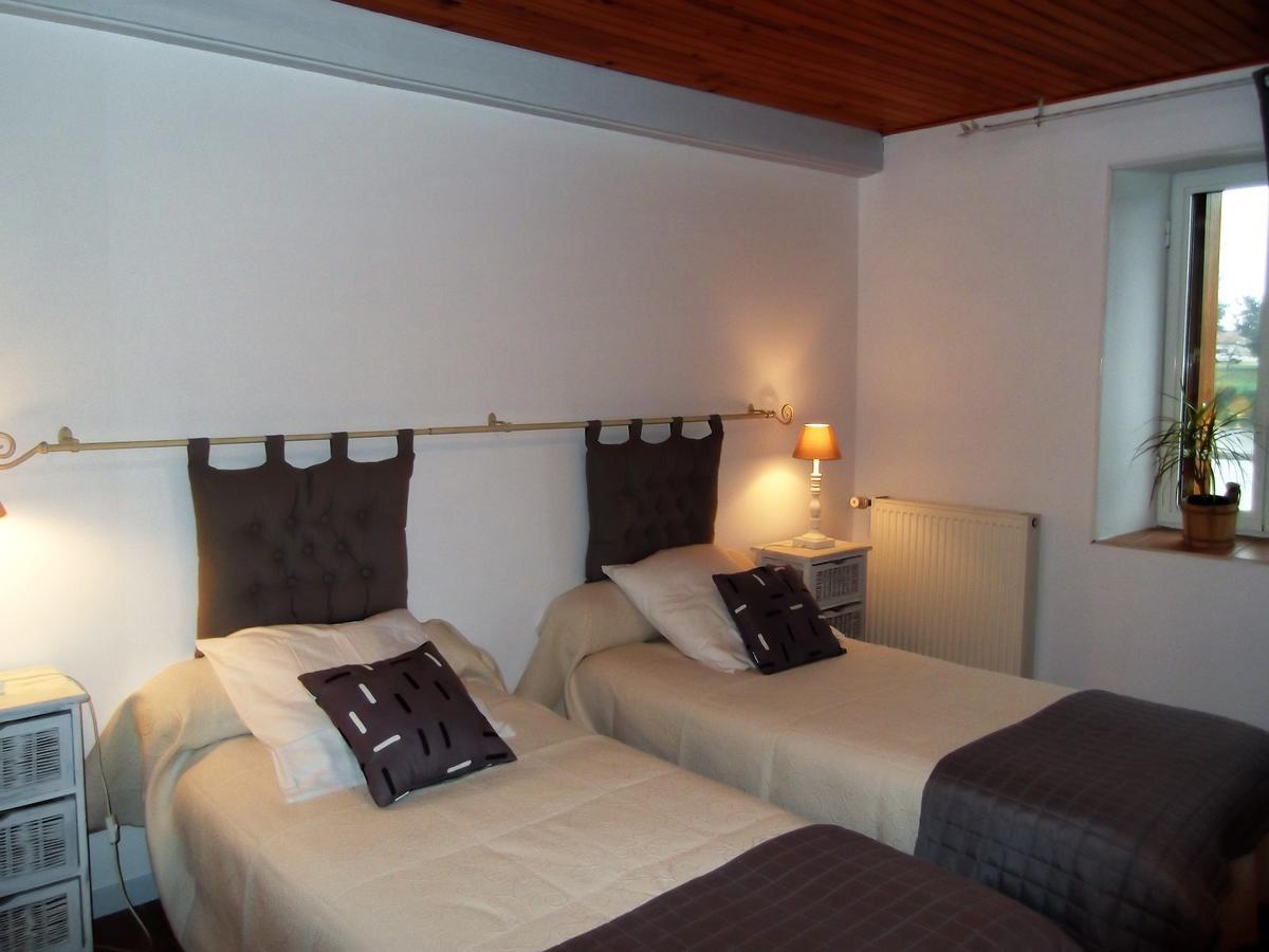 Chambres D'Hotes Moulin De RigoulieresSaint-Sylvestre-sur-Lot エクステリア 写真