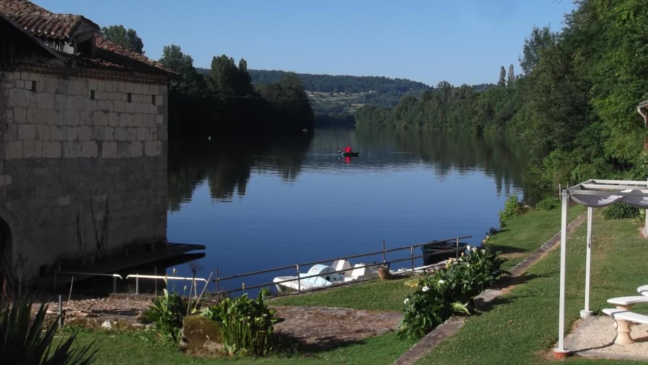 Chambres D'Hotes Moulin De RigoulieresSaint-Sylvestre-sur-Lot エクステリア 写真